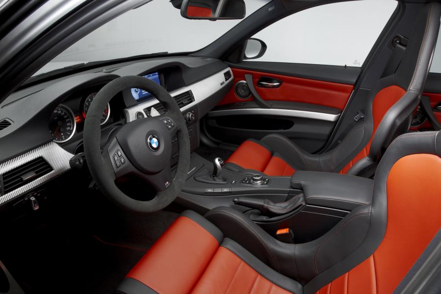  BMW M3 CRT 2011 года  (фото 42 из 76)
